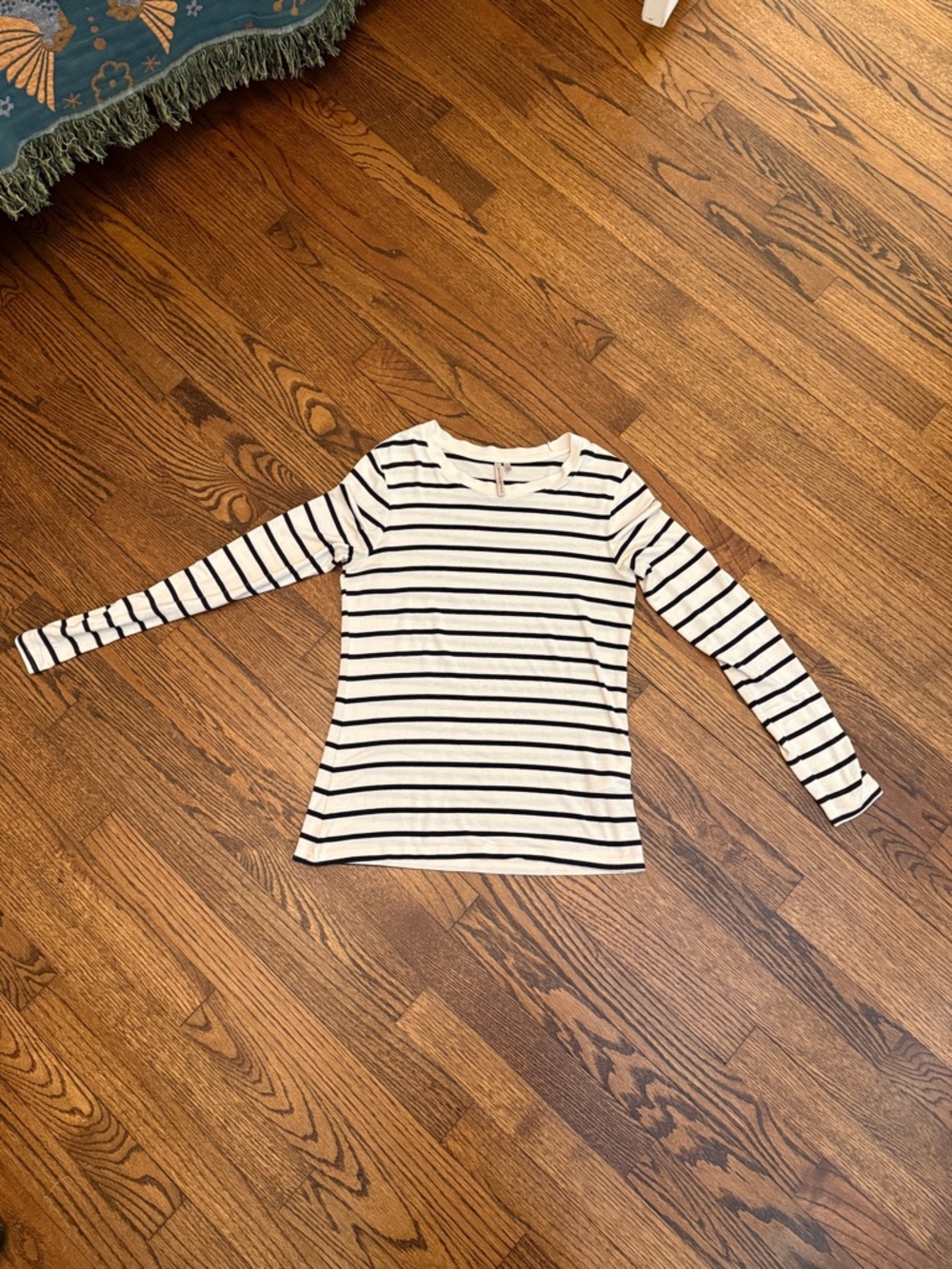 Banana Republic White and Navy Striped Long Sleeve Tee